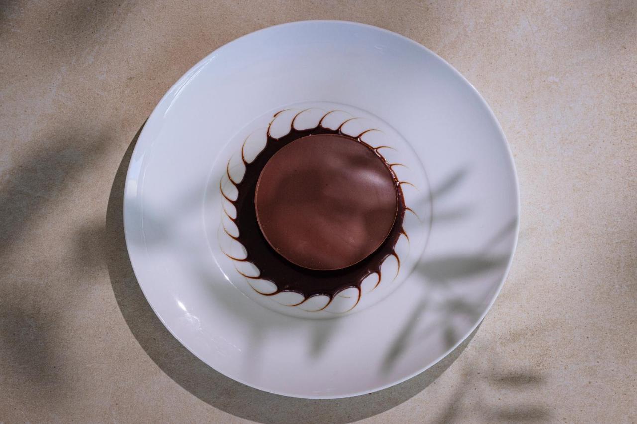 & Restaurant Alain Llorca