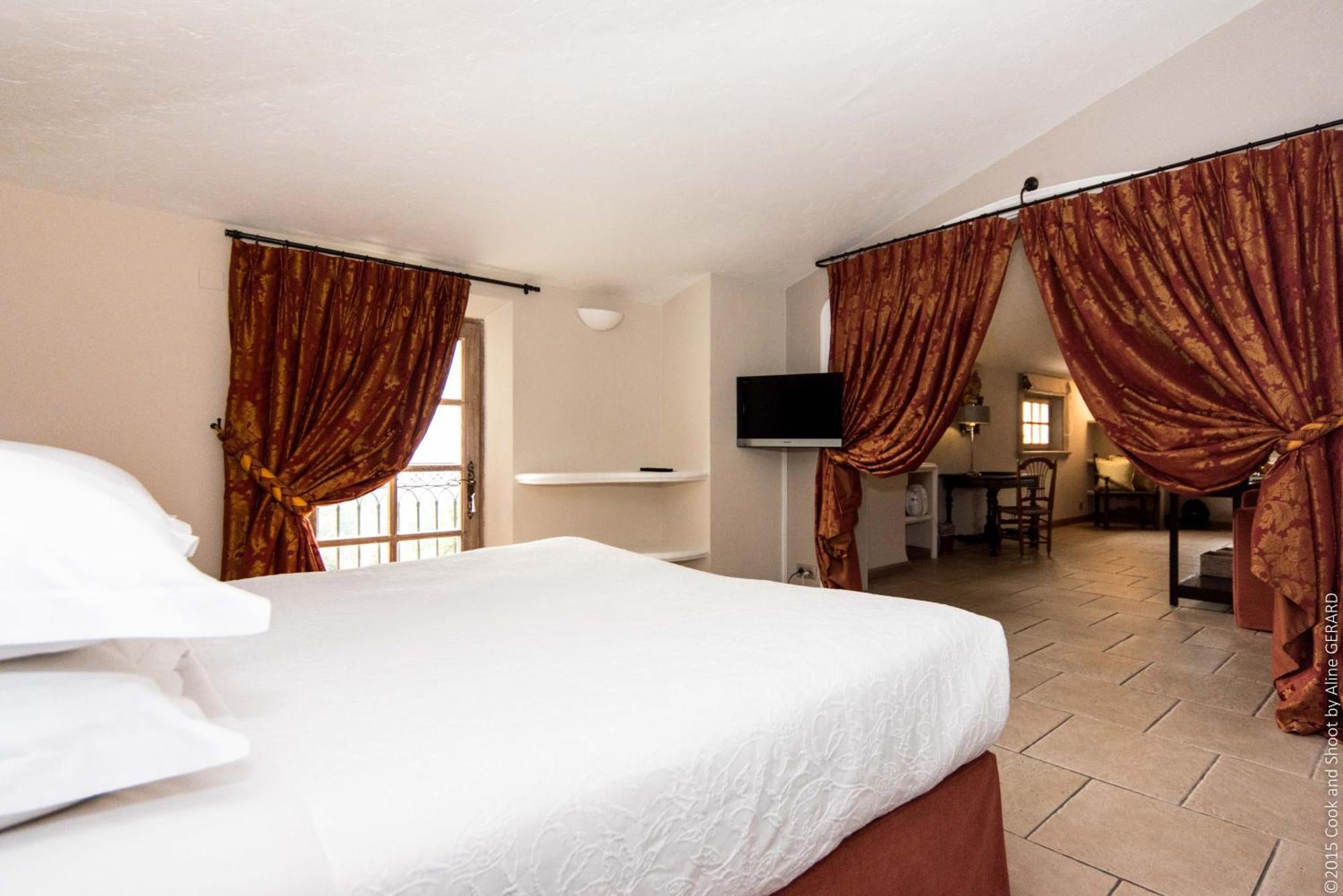 Hotel & Restaurant Alain Llorca La Colle-sur-Loup