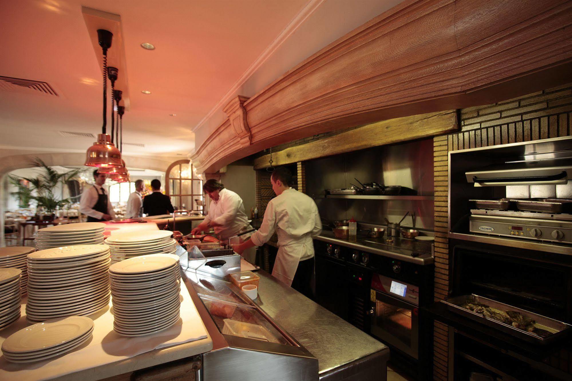& Restaurant Alain Llorca 4* La Colle-sur-Loup