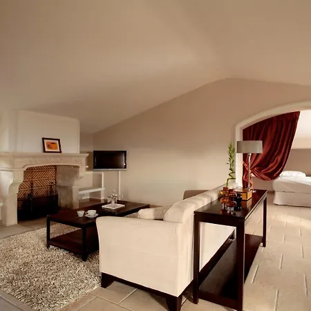 Hôtel&Restaurant Alain Llorca La Colle-sur-Loup Extérieur photo